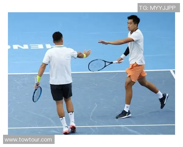 深圳网球队在城市联赛中的战术表现分析与点评 深圳网球队在城市联赛中的战术表现分析与点评