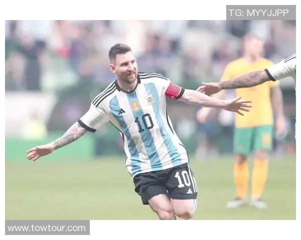 足球明星意外被替换下场引发球迷热议赛后表现备受关注 足球明星意外被替换下场引发球迷热议赛后表现备受关注