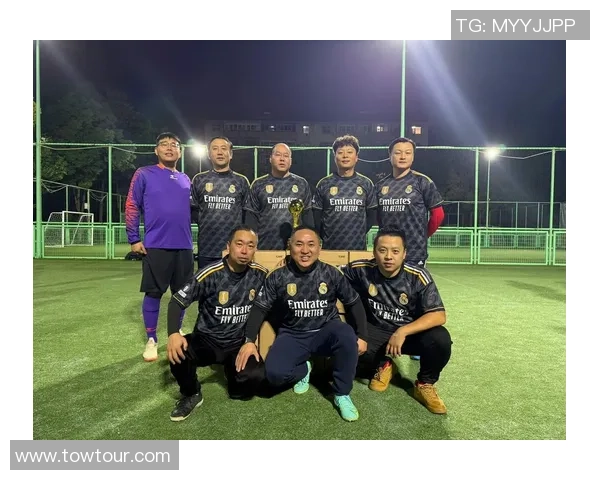 足球明星精彩摆阵姿势视频揭秘球场背后的训练与默契配合 足球明星精彩摆阵姿势视频揭秘球场背后的训练与默契配合