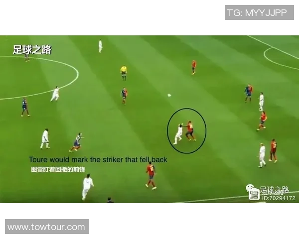 重庆足球队反击战术解析与实战应用探讨 重庆足球队反击战术解析与实战应用探讨